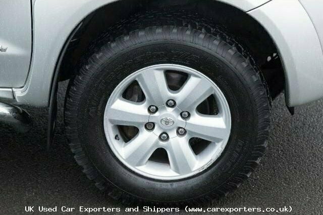 Used Toyota HiLux 120 HP (88 kW) 2008 Pickup