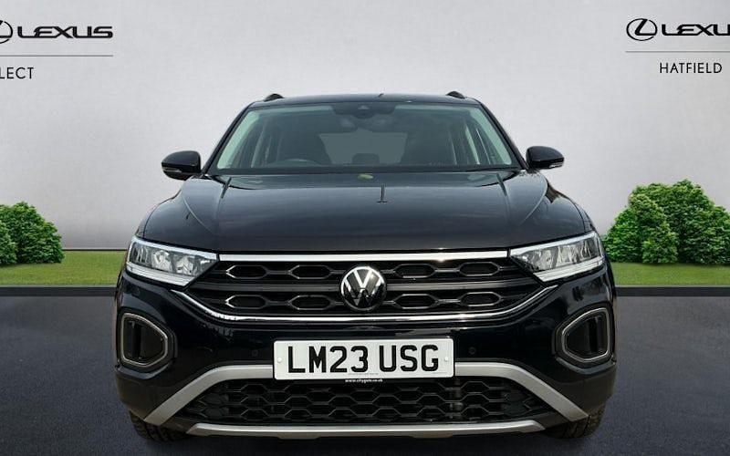 Used VW T-Roc Life 150 HP (110 kW) 2025 SUV