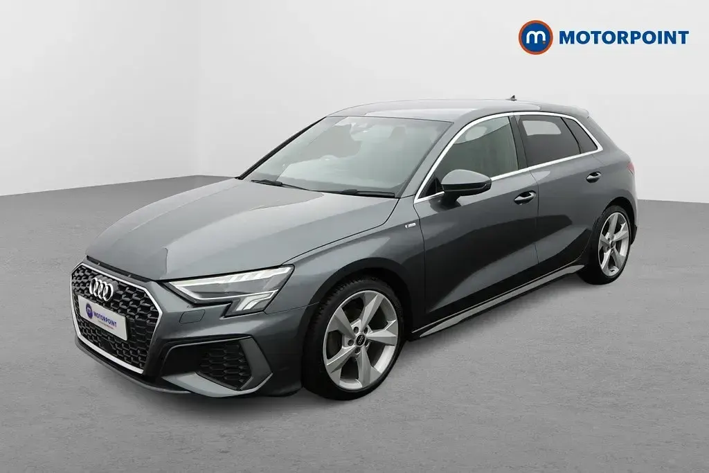 Używany Audi A3 S-Line 2022 Szary Sedan/Limuzyna