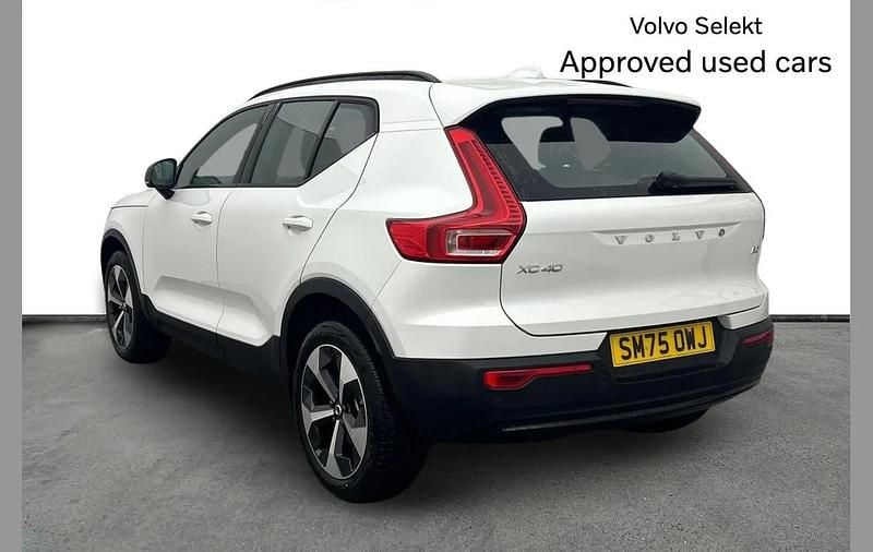 Used Volvo XC40 Plus 161 HP (118 kW) 2025 White SUV