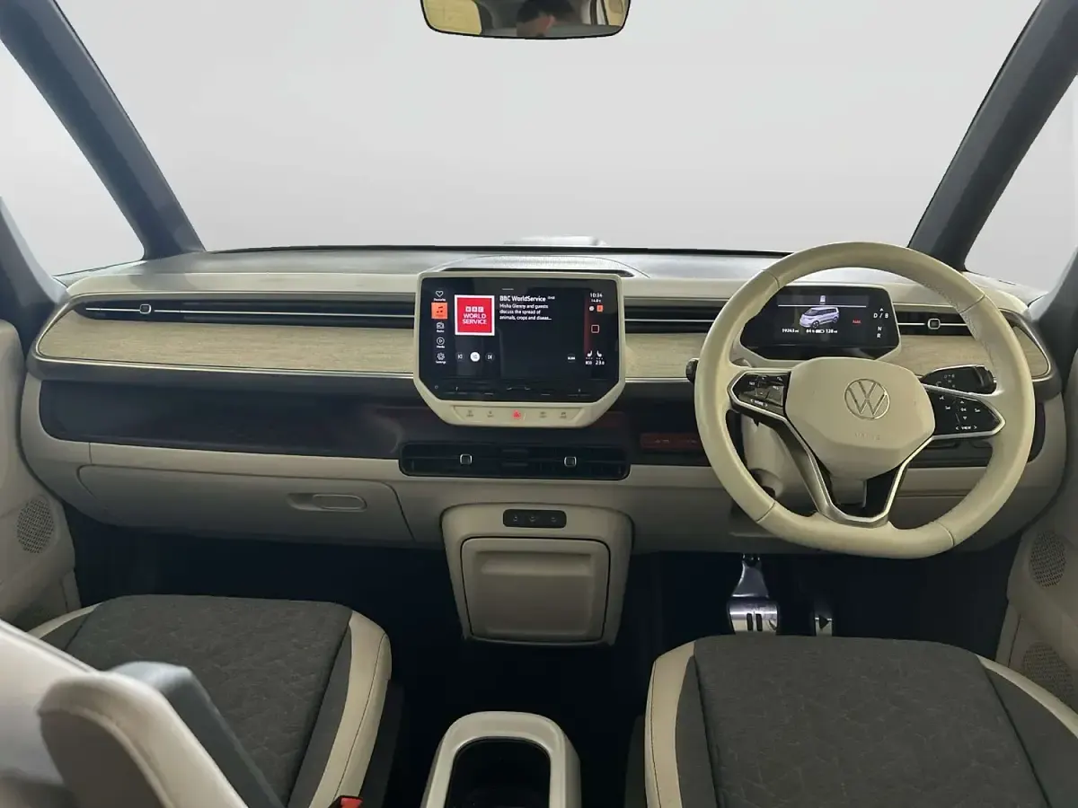 Used VW ID. Buzz Pro 150 kW (204 HP) 2024 White MPV