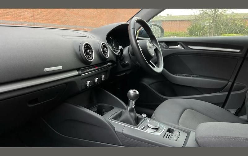 Used Audi A3 147 HP (108 kW) 2020 Blue Sedan