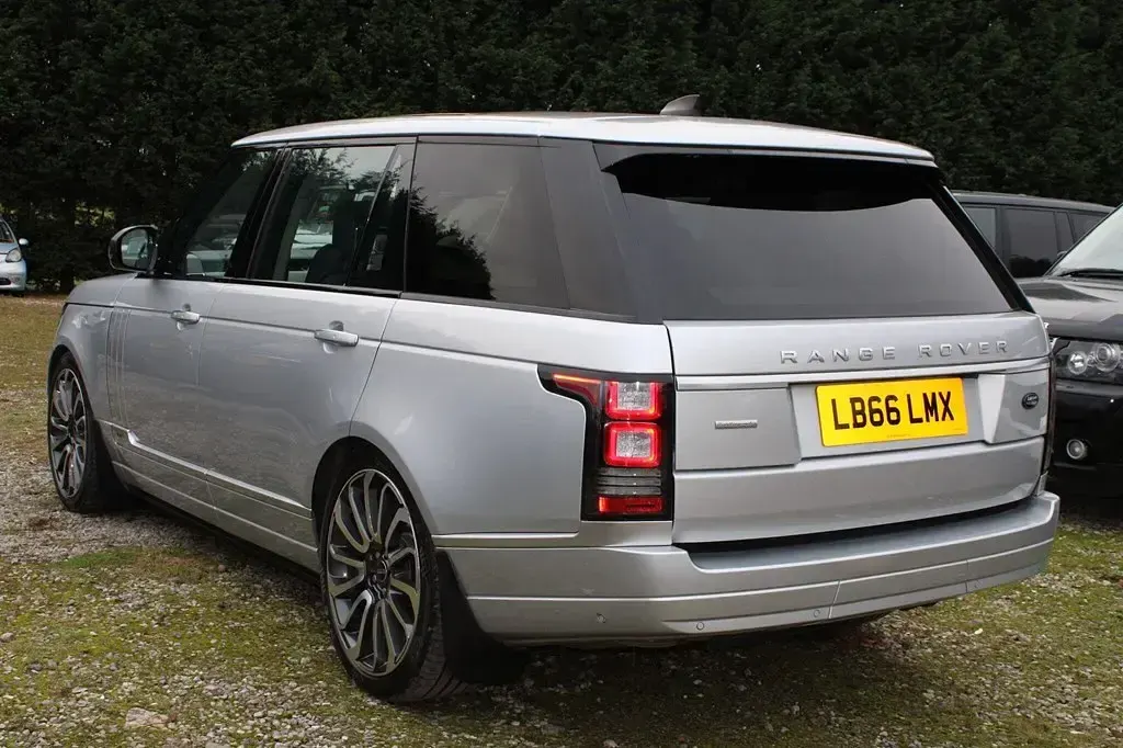 Used Land Rover Range Rover Autobiography 339 HP (249 kW) 2016 Silver SUV