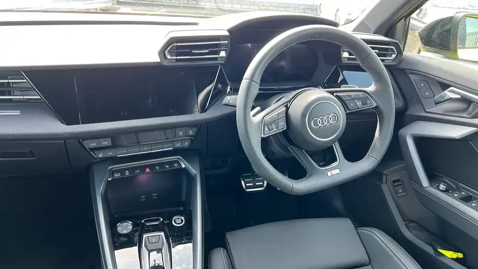 New Audi A3 Sportback e-tron Black Edition 204 HP (150 kW) 2026 Yellow Hatchback