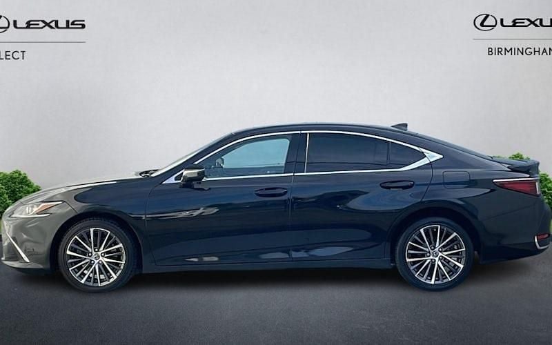 Used Lexus ES300H 218 HP (160 kW) 2021 Sedan