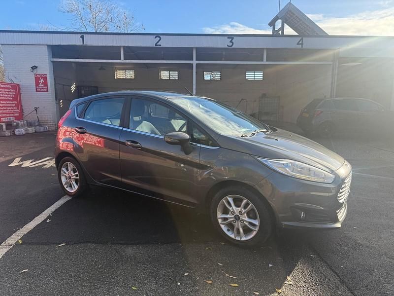 Used Ford Fiesta Zetec 2017 Grey Hatchback