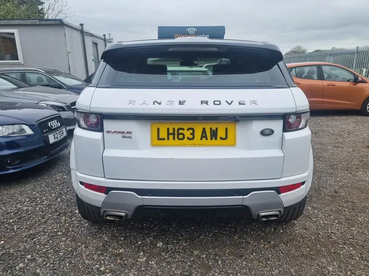 Used Land Rover Range Rover evoque Dynamic 240 HP (176 kW) 2013 White SUV
