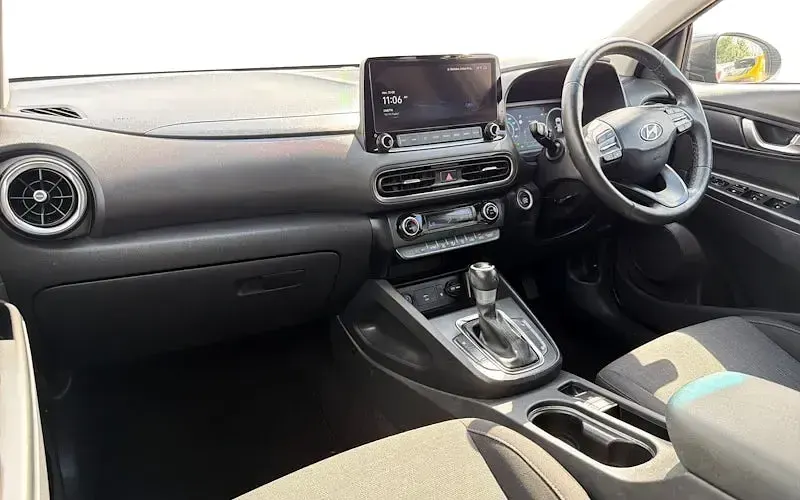 Used Hyundai Kona Premium 141 HP (103 kW) 2022 Grey SUV