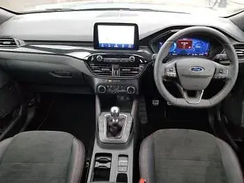 Używany Ford Kuga ST-Line 150 KM (110 kW) 2022 Srebrny SUV