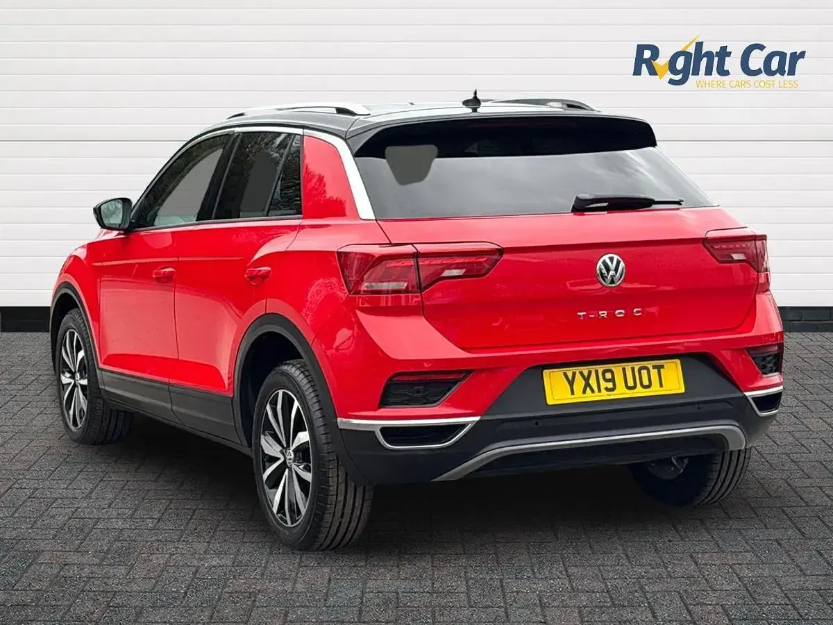Used VW T-Roc SE 115 HP (84 kW) 2019 Red SUV