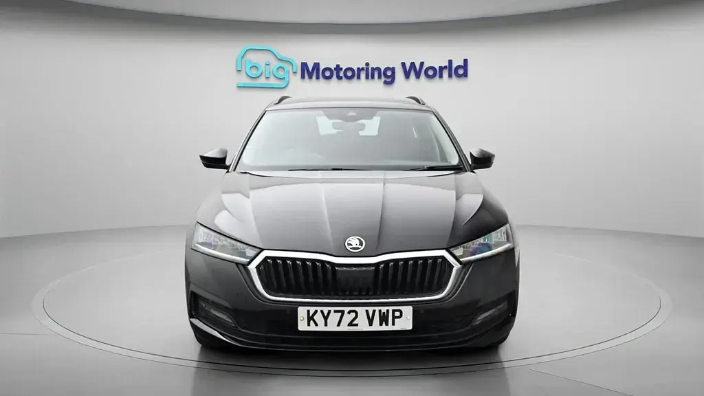 Used Skoda Octavia SE Technology 116 HP (85 kW) 2022 Black Estate