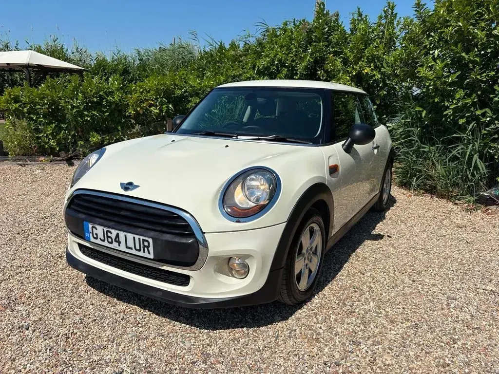 Used Mini ONE Hatch 102 HP (75 kW) 2014 White Hatchback