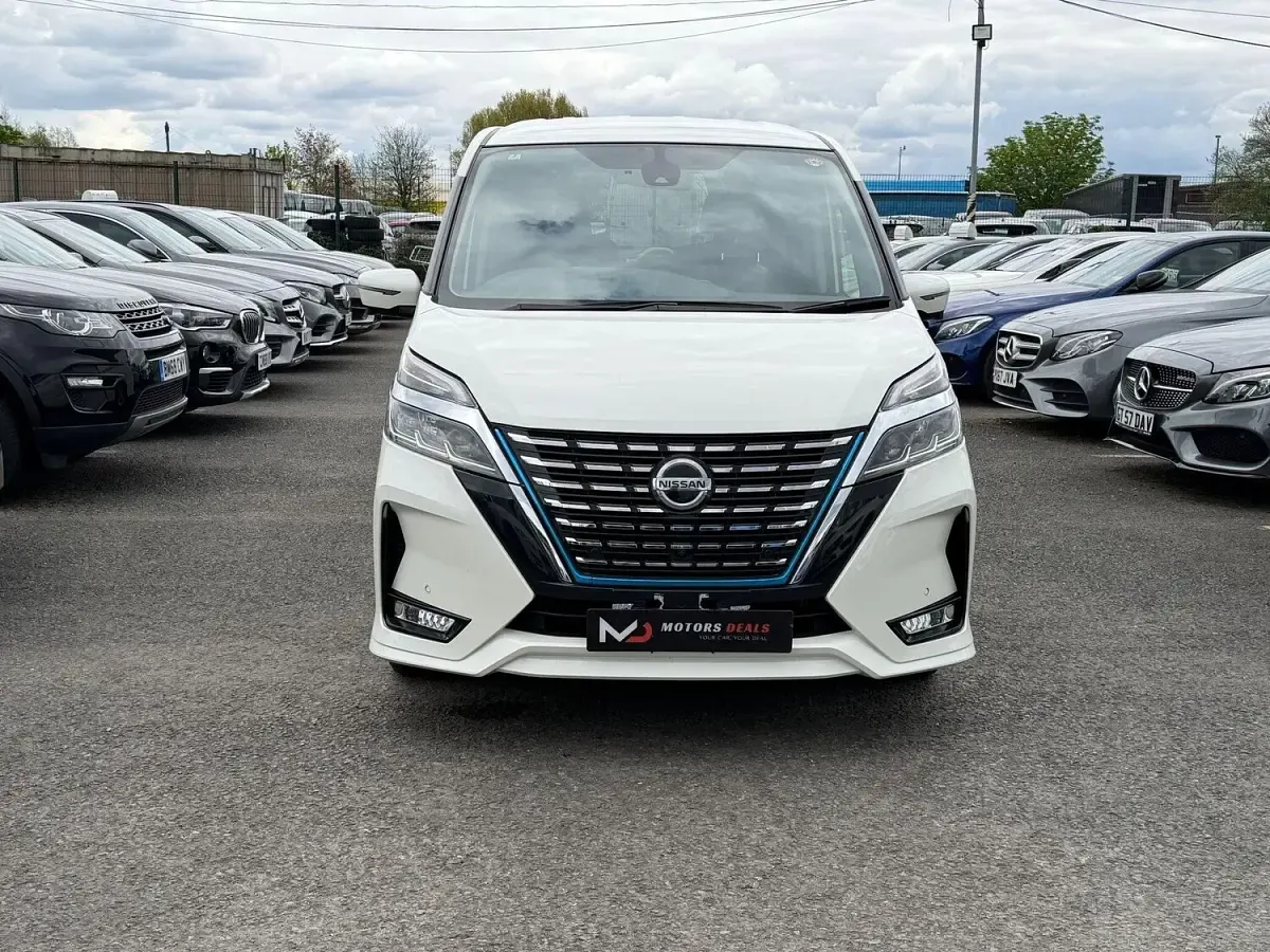 Used Nissan Serena 2020 White