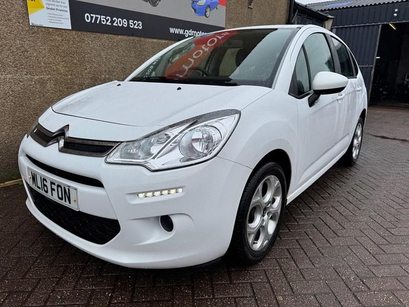Used Citroën C3 PureTech 2016 White Hatchback