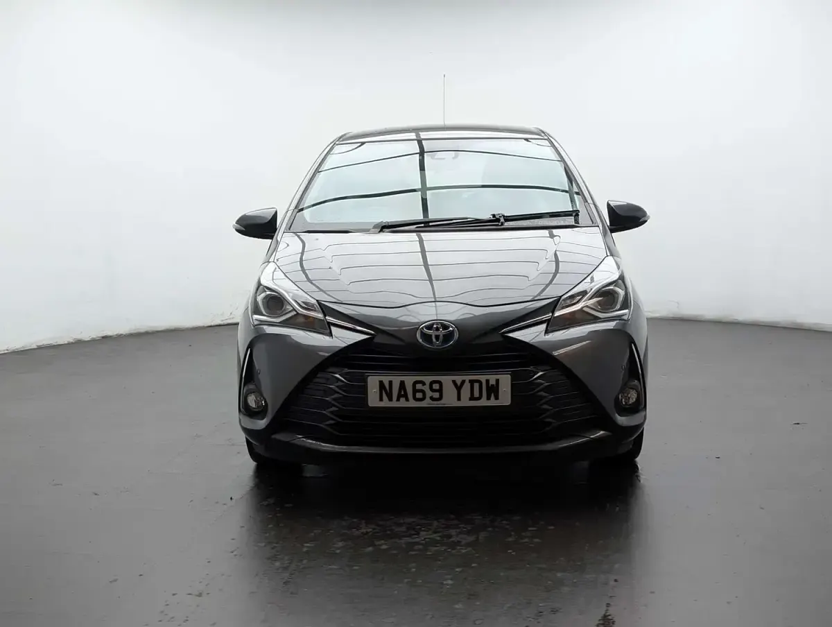 Used Toyota Yaris 91 HP (66 kW) 2020 Grey Hatchback