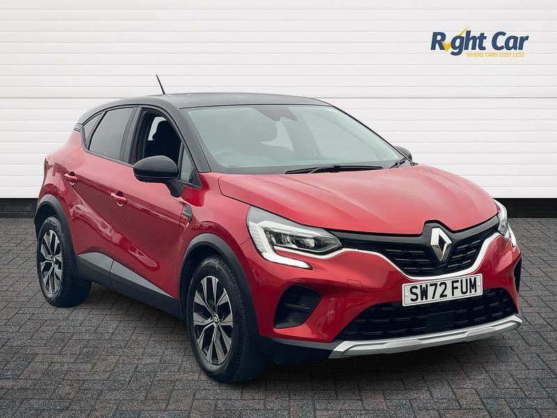Used Renault Captur Evolution 91 HP (66 kW) 2022 Flame red/black  SUV