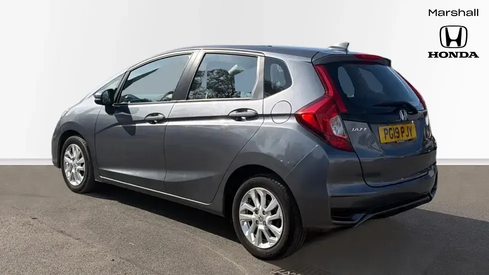 Used Honda Jazz SE 102 HP (75 kW) 2019 Grey Hatchback