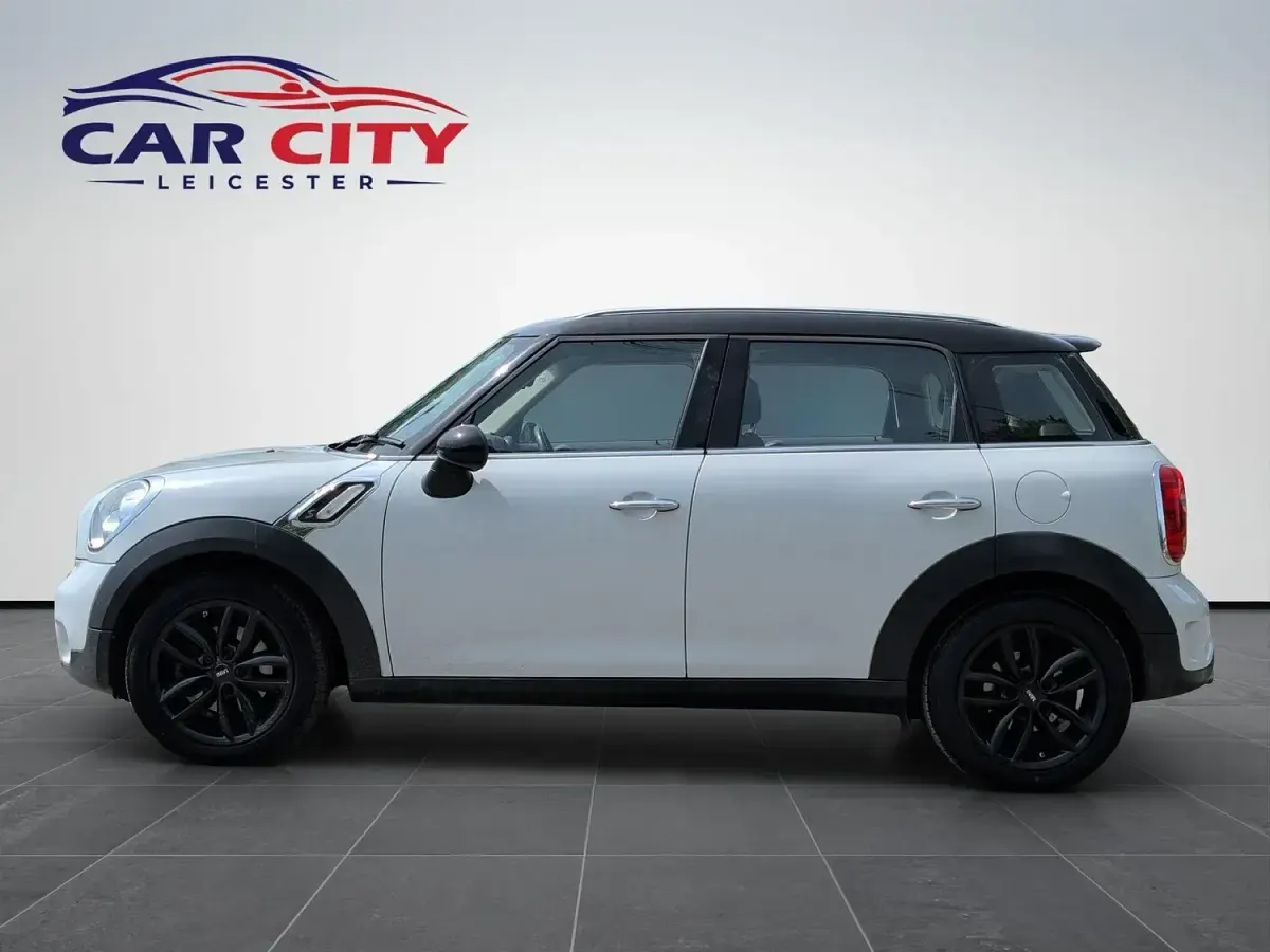 Used Mini Cooper SD 2014 White Hatchback