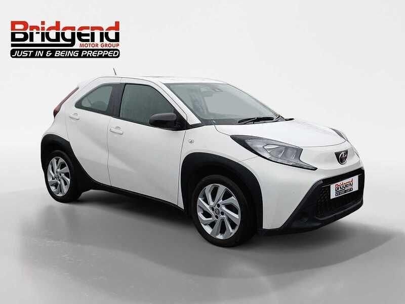 Used Toyota Aygo PURE 2022 White Hatchback