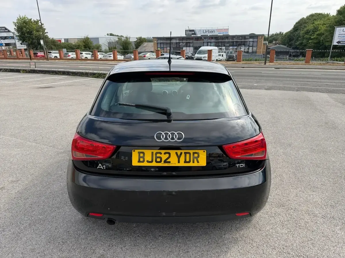 Used Audi A1 105 HP (77 kW) 2012 Black Hatchback