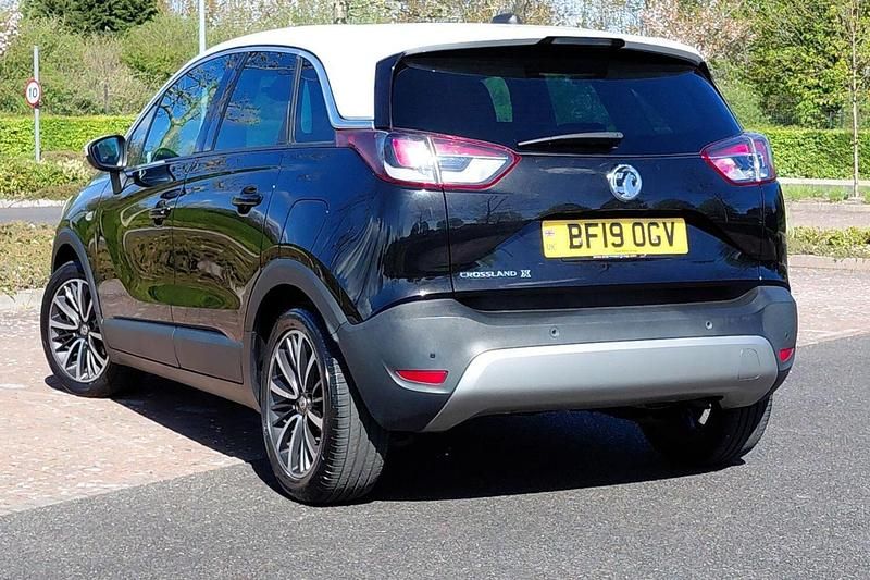 Used Vauxhall Crossland X Elite 82 HP (60 kW) 2019 Black SUV