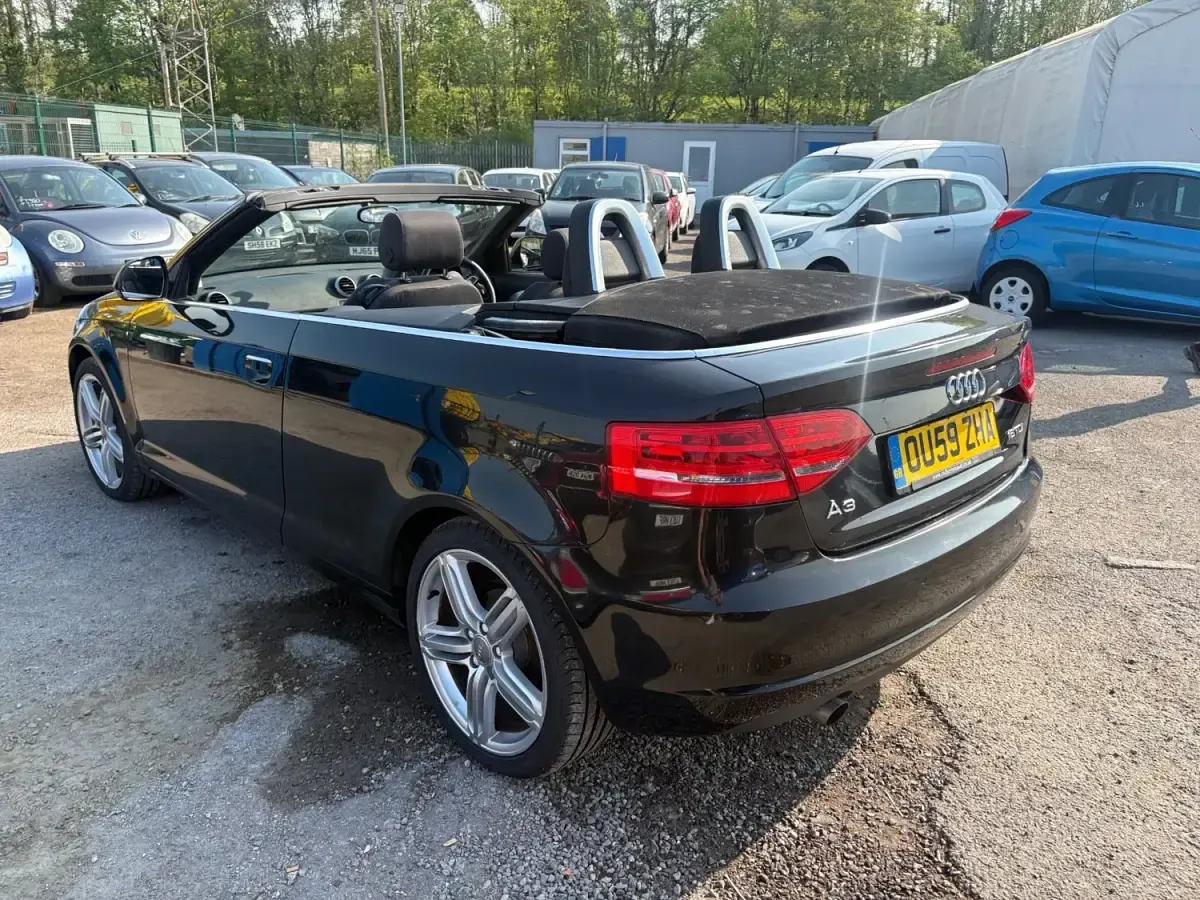 Usado Audi A3 Cabriolet Sport 105 HP (77 kW) 2009 Preto Cabrios