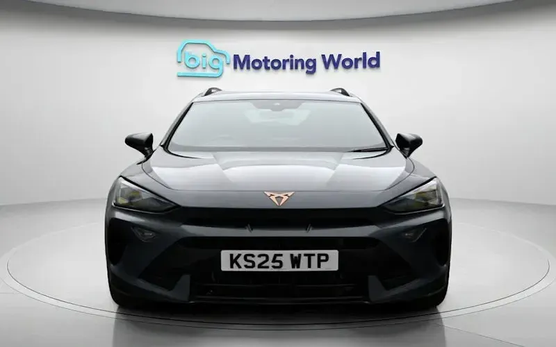 Begagnad Cupra Formentor 204 HK (150 kW) 2025 Grå SUV