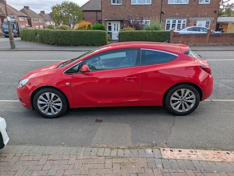 Used Vauxhall Astra GTC SRi 2012 Red Hatchback