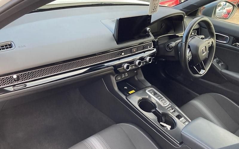 Used Honda Civic Sport 143 HP (105 kW) 2025 Hatchback