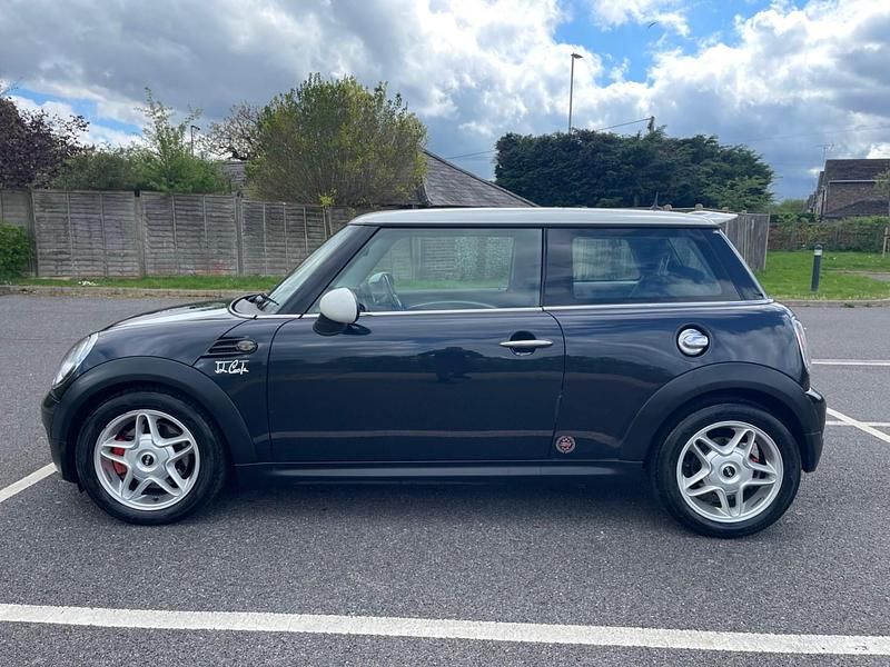 Begagnad Mini Cooper S Hatch 2007 Svart Halvkombi