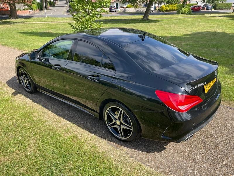 Usado Mercedes CLA220 AMG 177 HP (130 kW) 2015 Preto Sedan