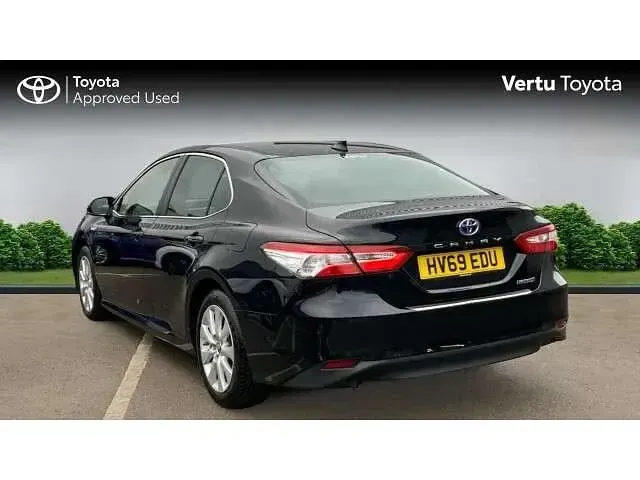 Usado Toyota Camry Design 218 HP (160 kW) 2019 Preto Sedan