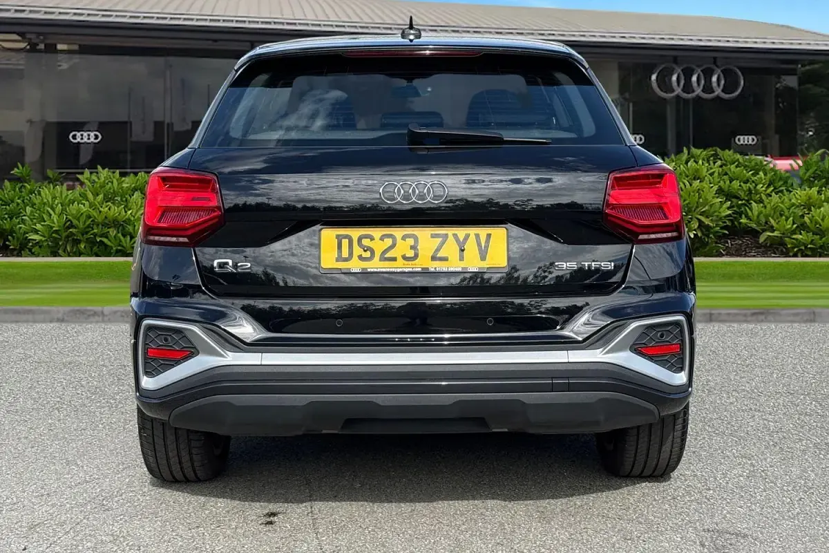 Used Audi Q2 S-Line 150 HP (110 kW) 2023 Black SUV