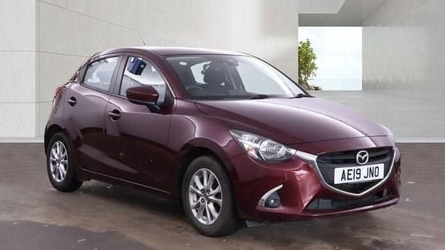 Usado Mazda 2 90 HP (66 kW) 2019 Vermelho Citadino