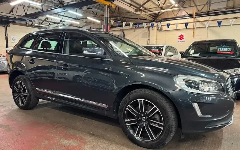 Used Volvo XC60 SE Lux 190 HP (139 kW) 2016 SUV