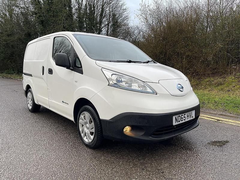 Used Nissan e-NV200 Acenta 2015 White MPV