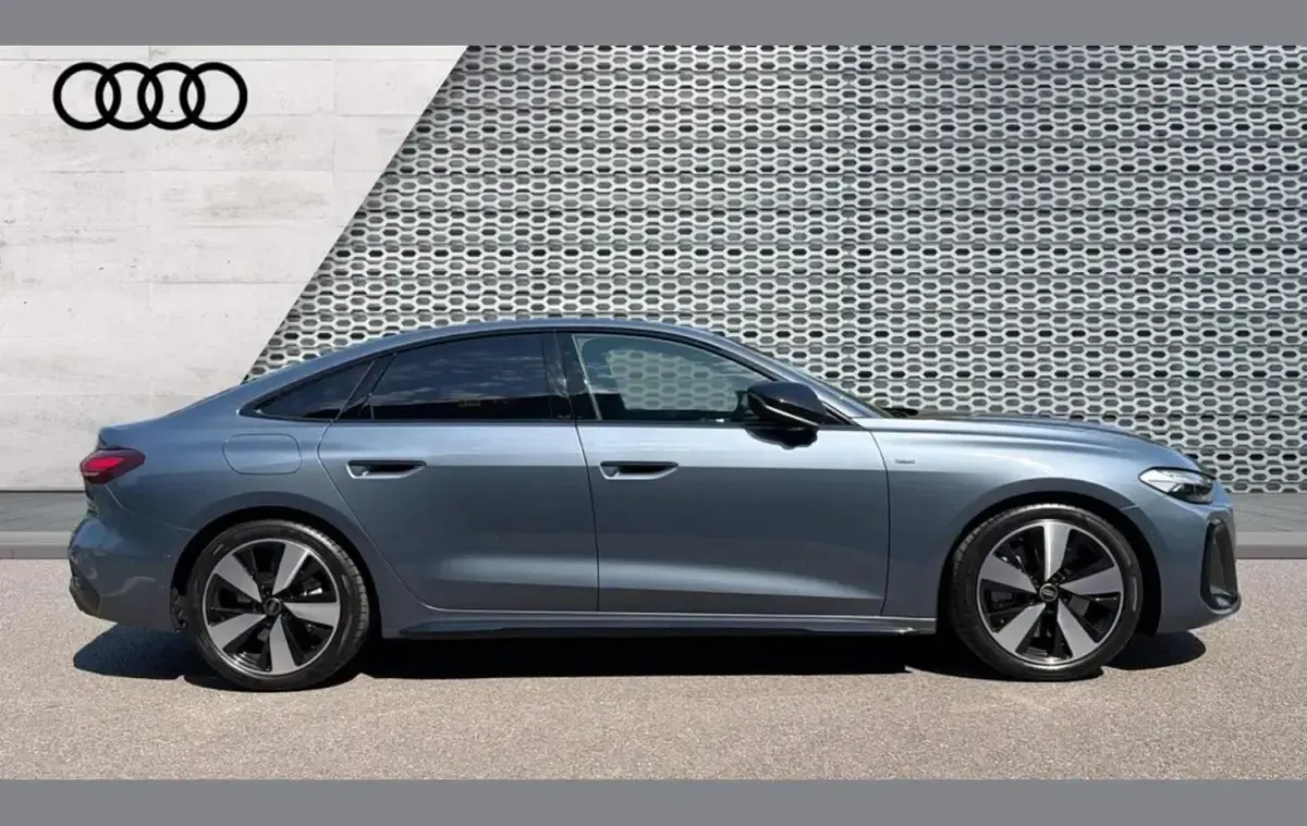 Used Audi A5 Comfort 295 HP (216 kW) 2026 Blue Sedan