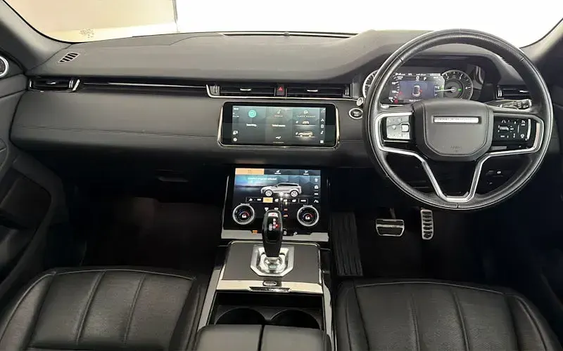 Used Land Rover Range Rover evoque HSE Dynamic 207 HP (152 kW) 2023 Silver SUV