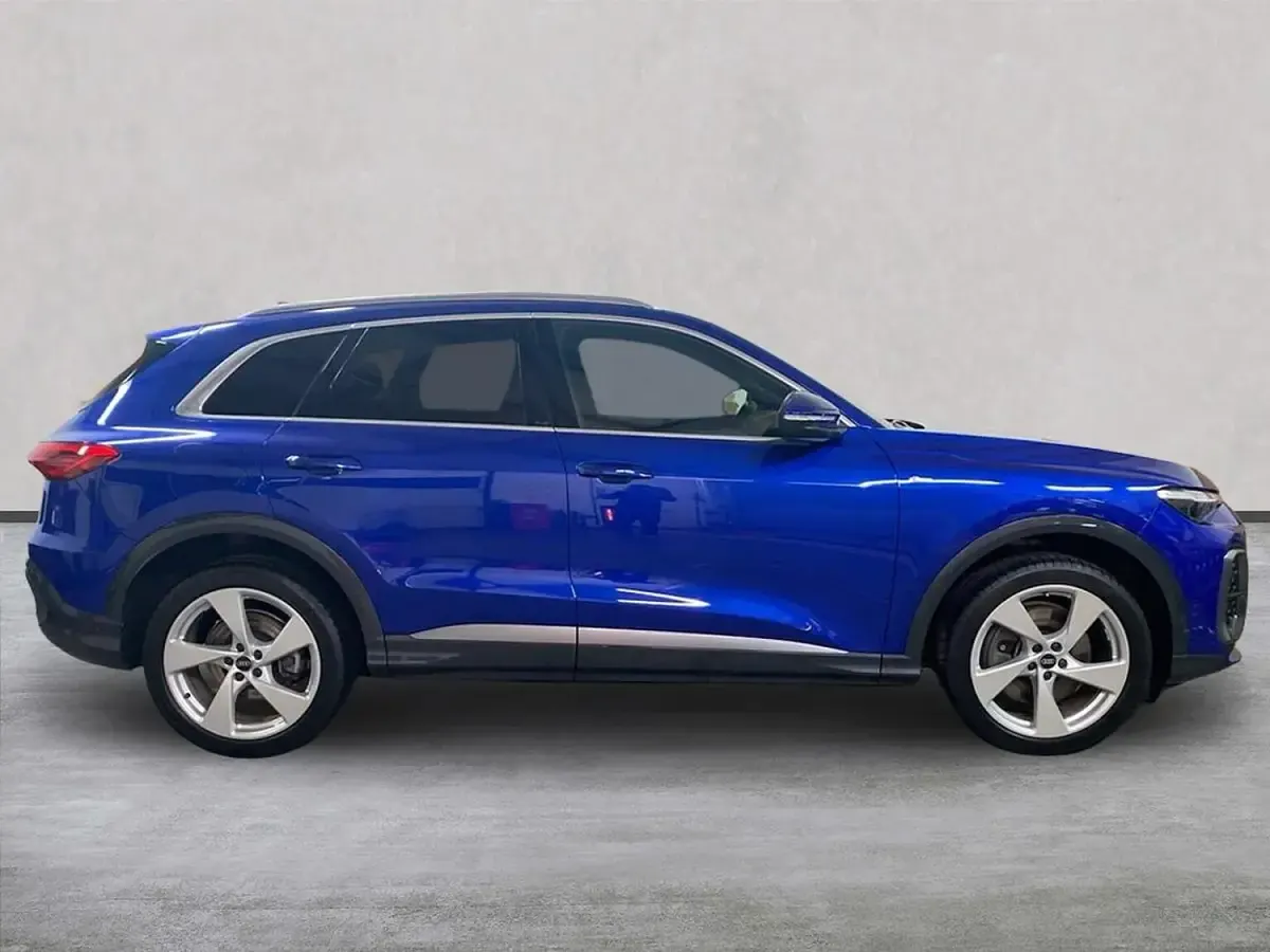 Usado Audi Q5 S-Line 204 HP (150 kW) 2025 Azul SUV