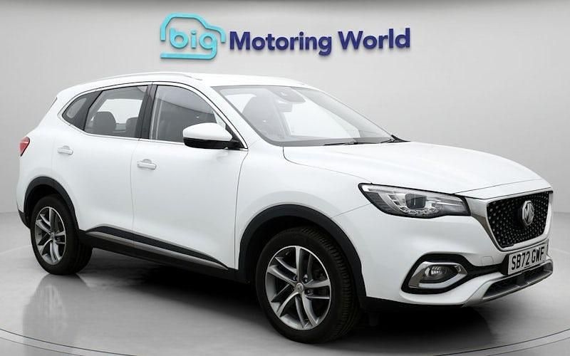 White Used 2023 MG HS Excite SUV | £13,525 (Fair price) - Image 1/4