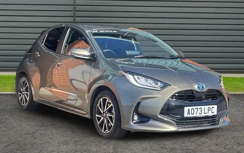 Second-hand Toyota Yaris Hybrid Design 116 CP (85 kW) 2026 Hatchback