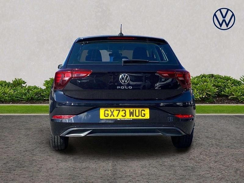 Used VW Polo Life 80 HP (58 kW) 2023 Black Hatchback