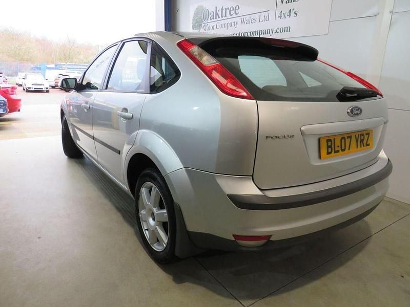 Used Ford Focus Sport 115 HP (84 kW) 2007 Silver Hatchback