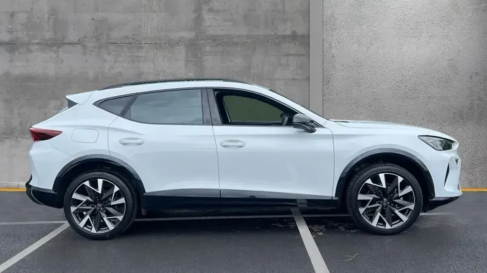 New Cupra Formentor 150 HP (110 kW) 2025 White SUV