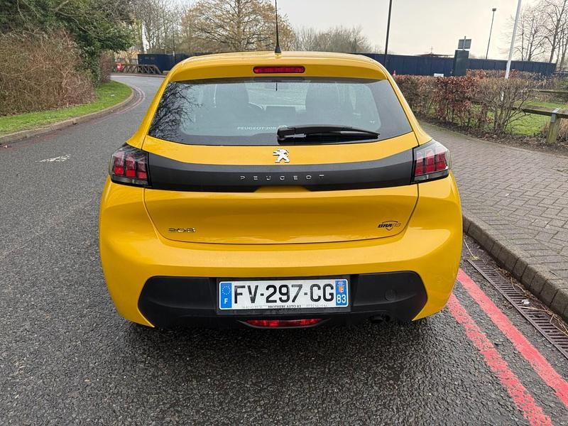 Used Peugeot 208 2020 Metallic agueda gold Hatchback