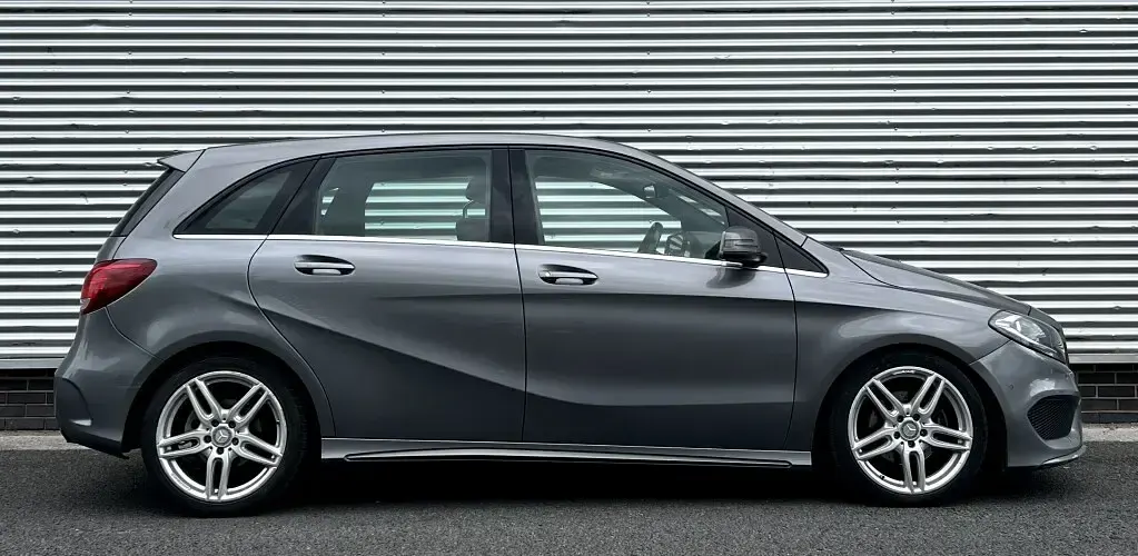 Used Mercedes B180 Executive 109 HP (80 kW) 2016 Grey Hatchback