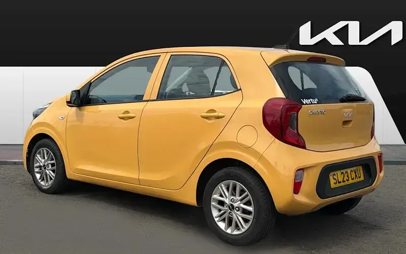 Used Kia Picanto 67 HP (49 kW) 2023 Yellow Hatchback