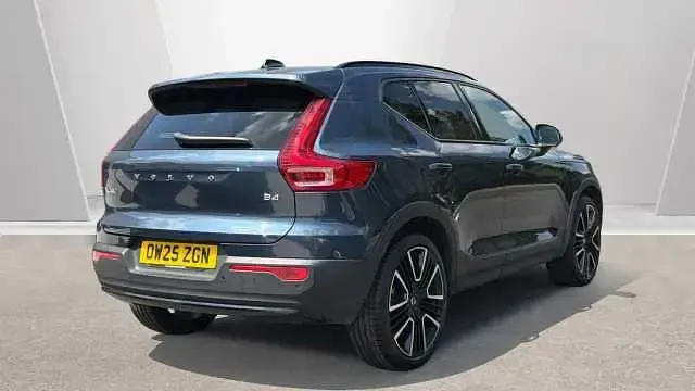 Used Volvo XC40 Ultra 194 HP (142 kW) 2026 SUV