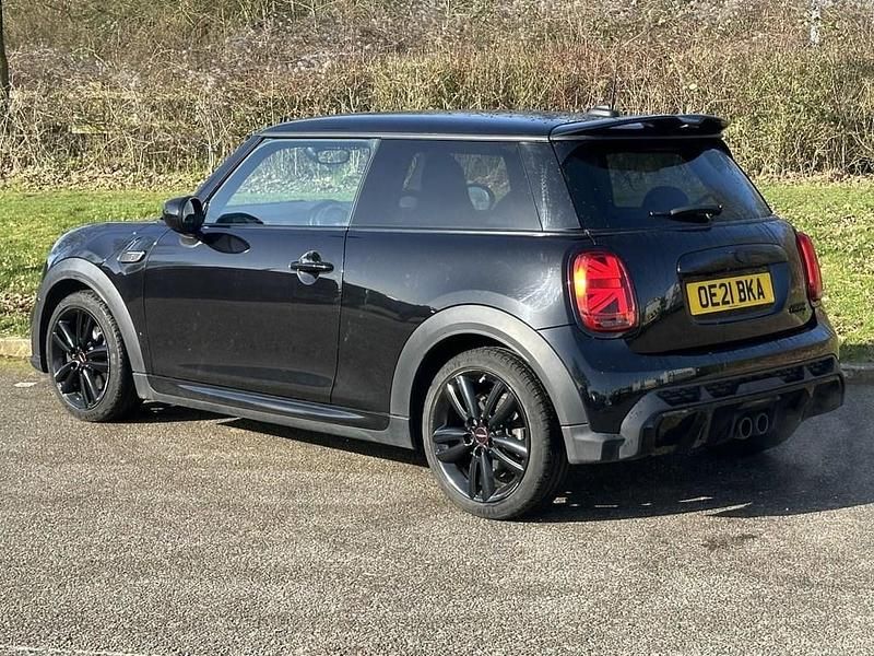 Used Mini Cooper S Hatch 178 HP (130 kW) 2021 Black Hatchback