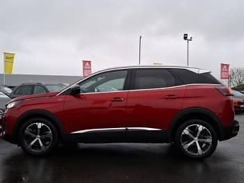 Used Peugeot 3008 Premium 131 HP (96 kW) 2022 Red SUV